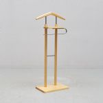 1356 8339 VALET STAND